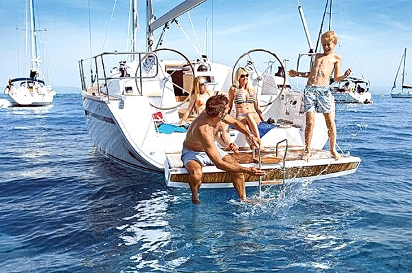 Tekne Tatilleri İnsanları Neden Daha Mutlu Kılar